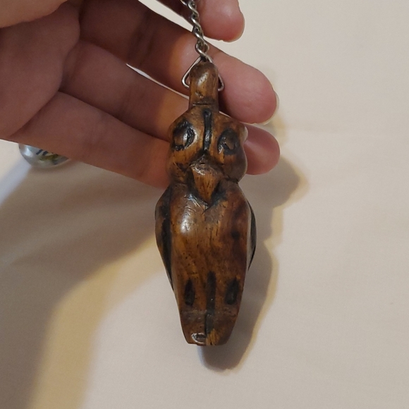 3 Keychains - Picture 4 of 5